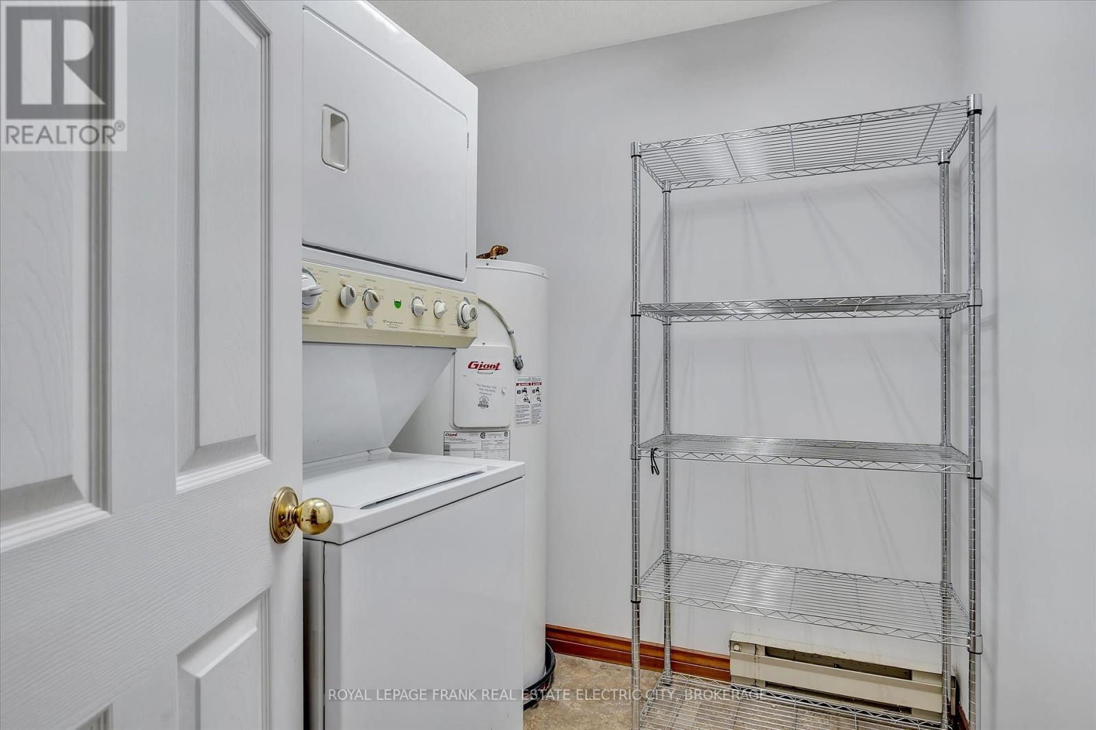












7 - 650 WHITAKER STREET

,
Peterborough (Ashburnham),




Ontario
K9H7L5

