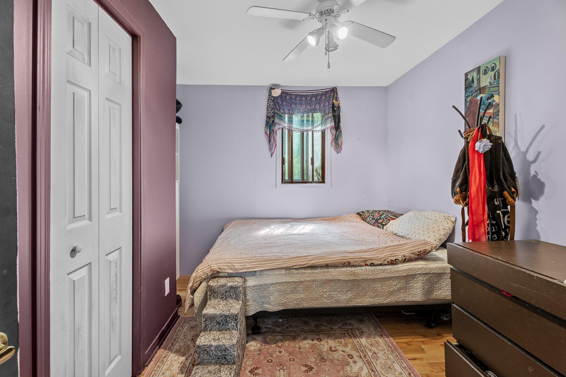 









240


Ch. Laporte

,
Saint-Adolphe-d'Howard,




QC
J0T2B0

