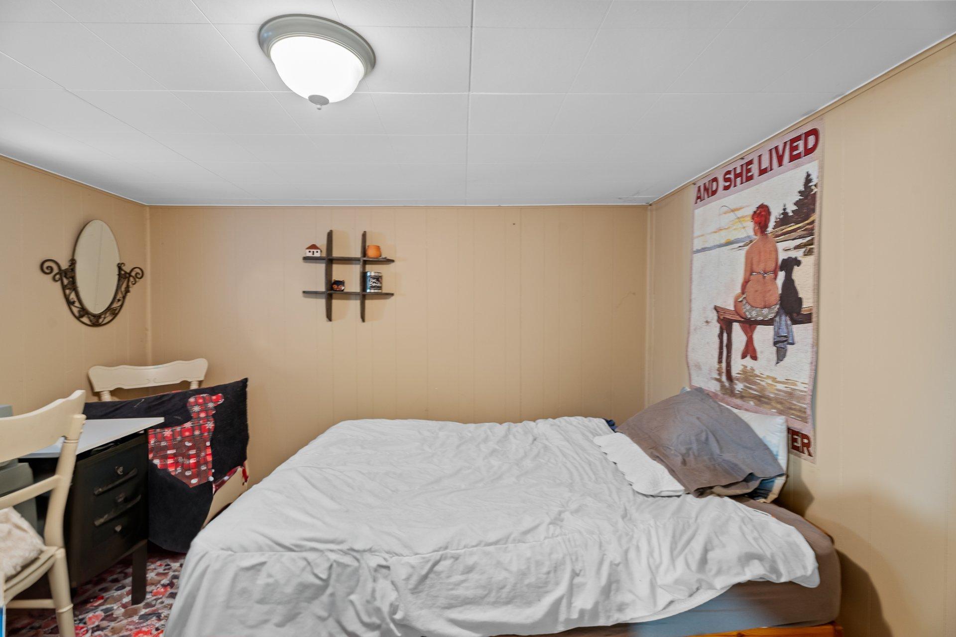 









240


Ch. Laporte

,
Saint-Adolphe-d'Howard,




QC
J0T2B0

