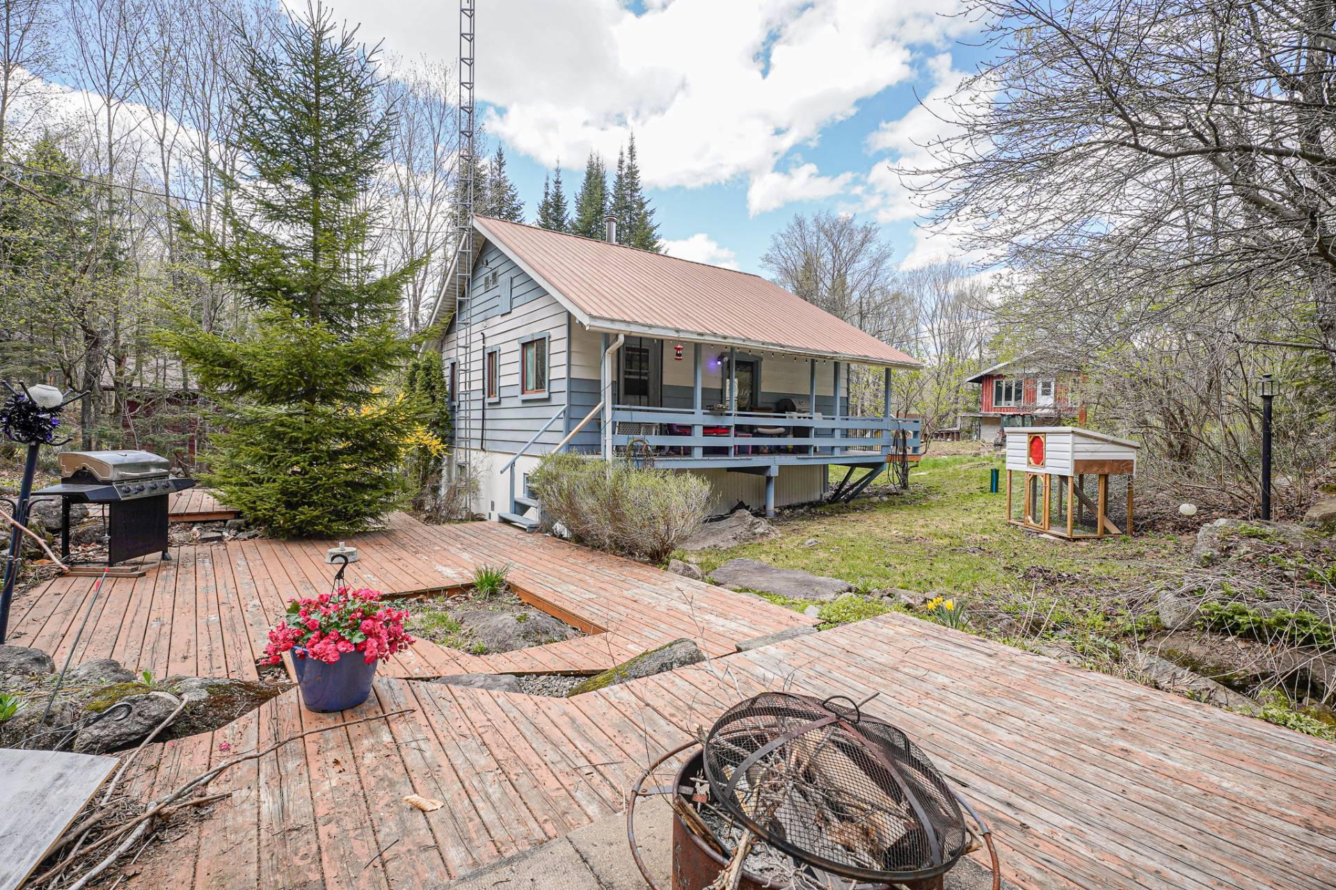 









240


Ch. Laporte

,
Saint-Adolphe-d'Howard,




QC
J0T2B0

