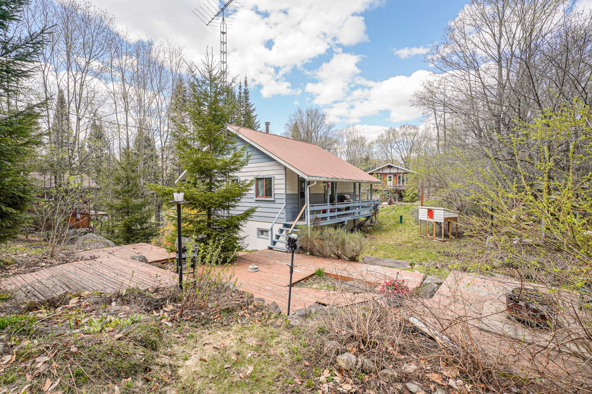 









240


Ch. Laporte

,
Saint-Adolphe-d'Howard,




QC
J0T2B0

