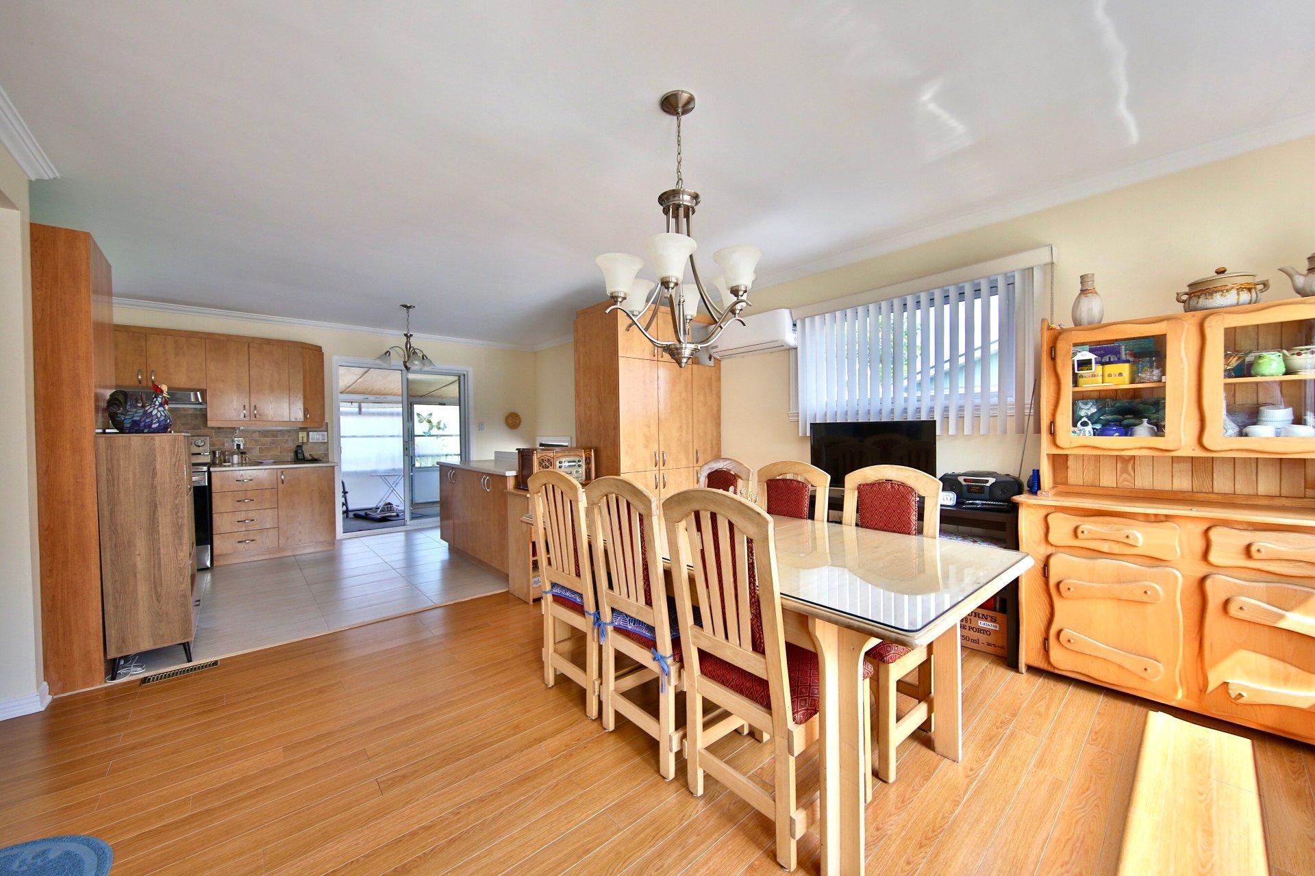 









3790


Rue Rocheleau

,
Longueuil (Saint-Hubert),




QC
J3Y4T9

