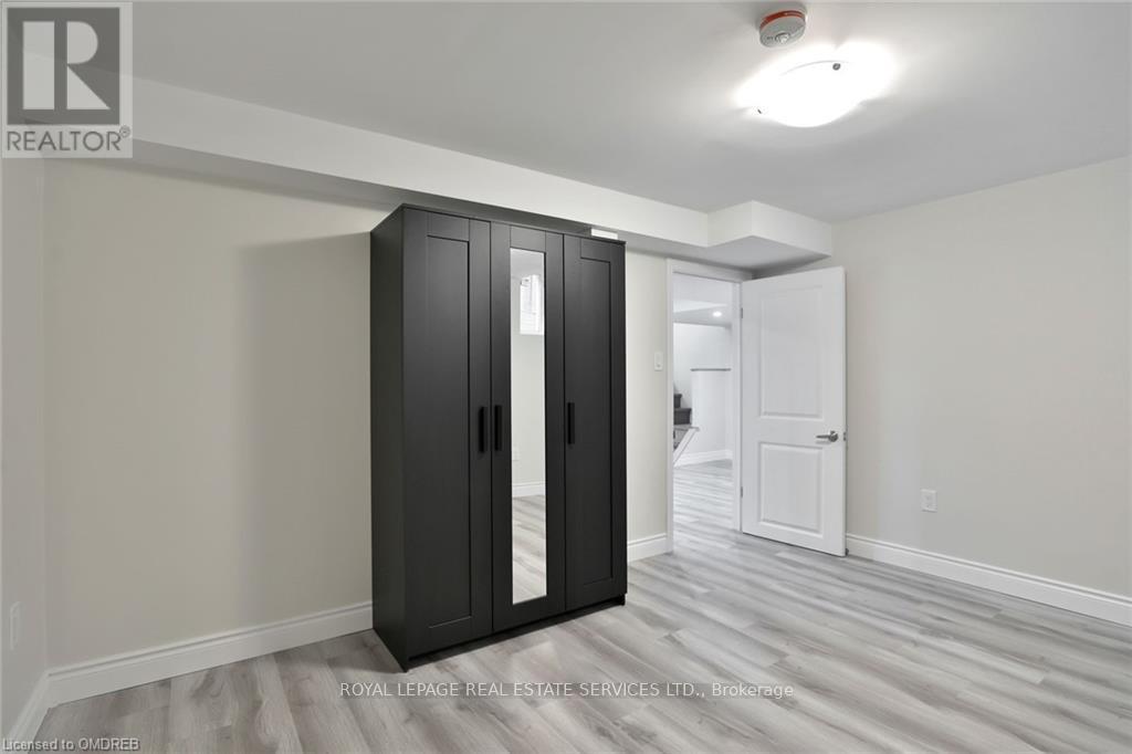 












LOWER - 277 MISSISSAGA STREET

,
Oakville,




Ontario
L6L6J8

