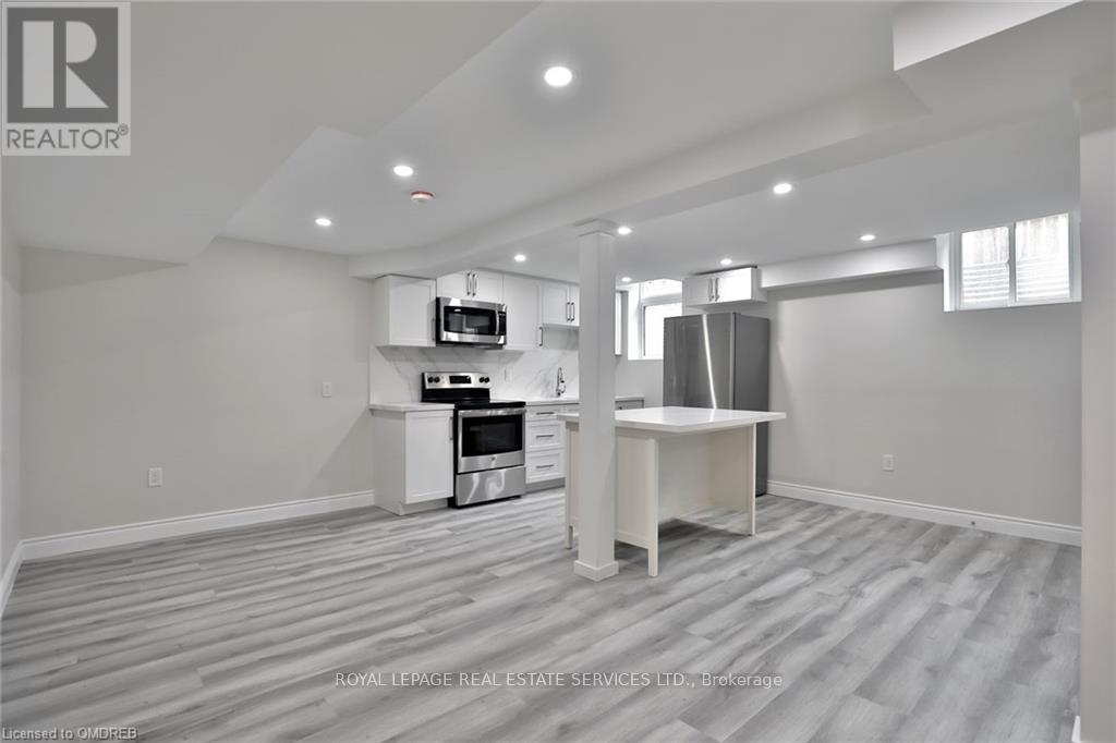 












LOWER - 277 MISSISSAGA STREET

,
Oakville,




Ontario
L6L6J8

