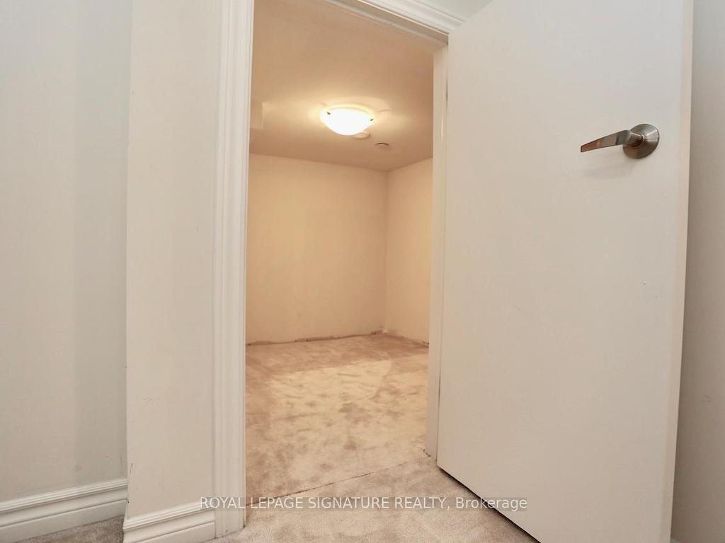 









39


Drewry

Avenue, Th27,
Toronto,




ON
M2M 0B4

