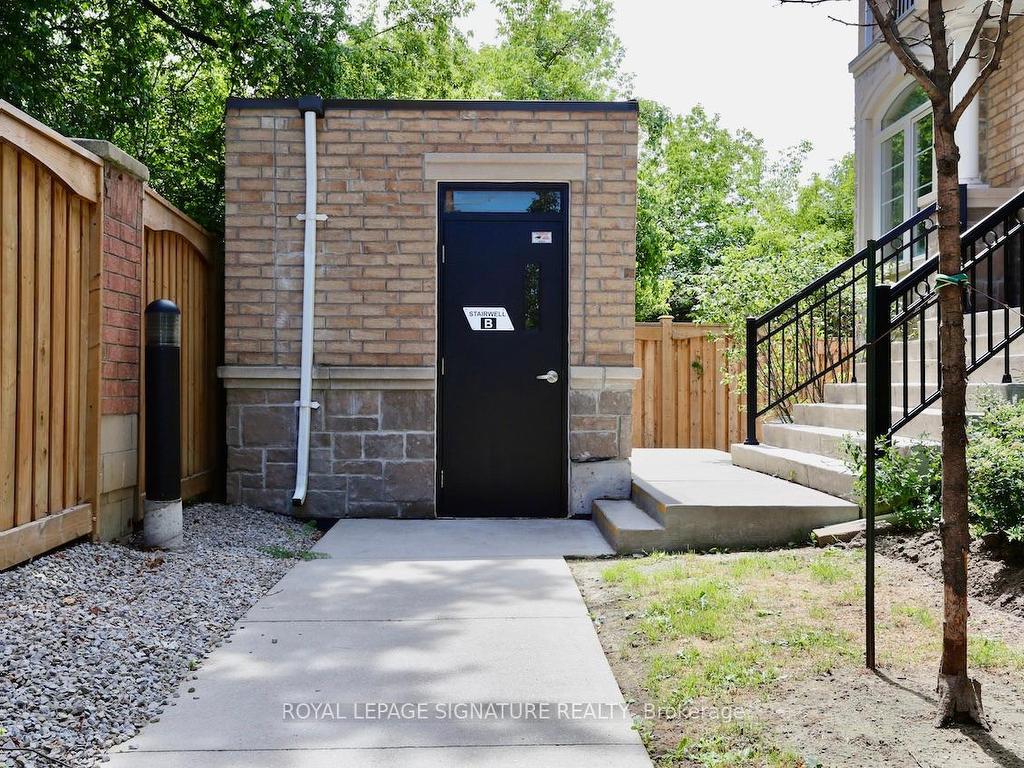 









39


Drewry

Avenue, Th27,
Toronto,




ON
M2M 0B4

