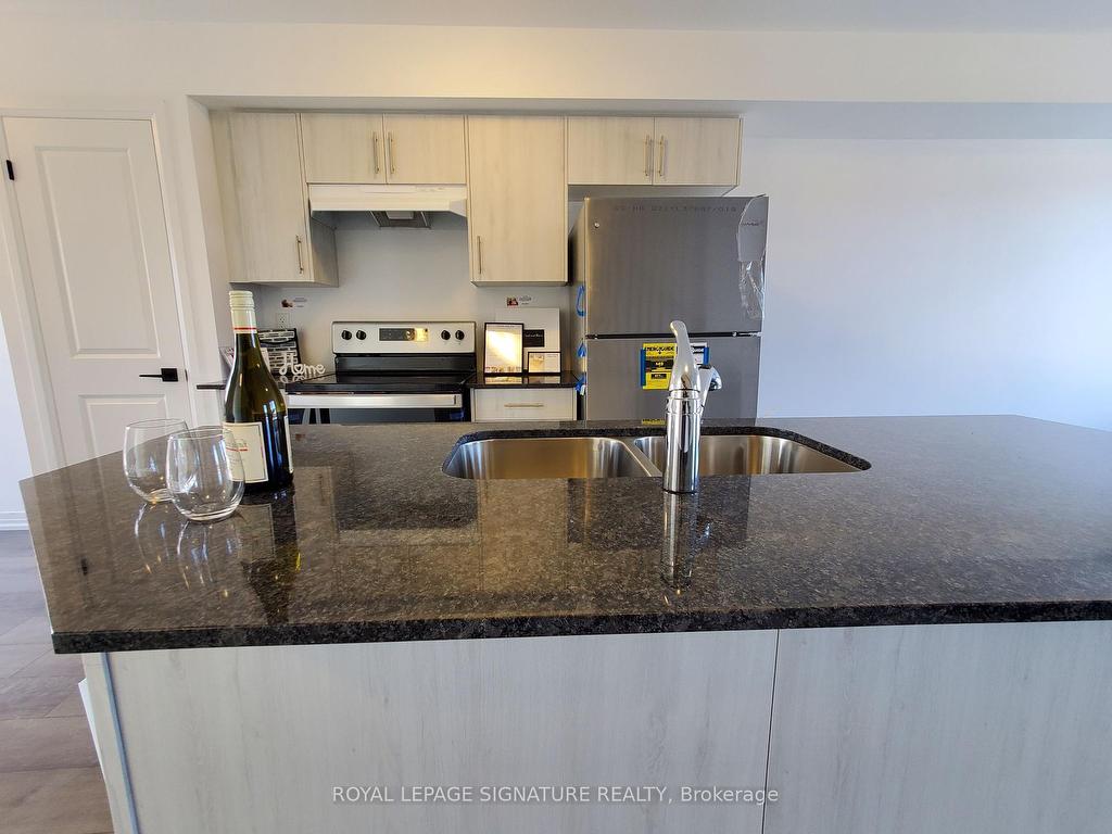 









13


Fairlane

Avenue,
Barrie,




ON
L9J 0N1


