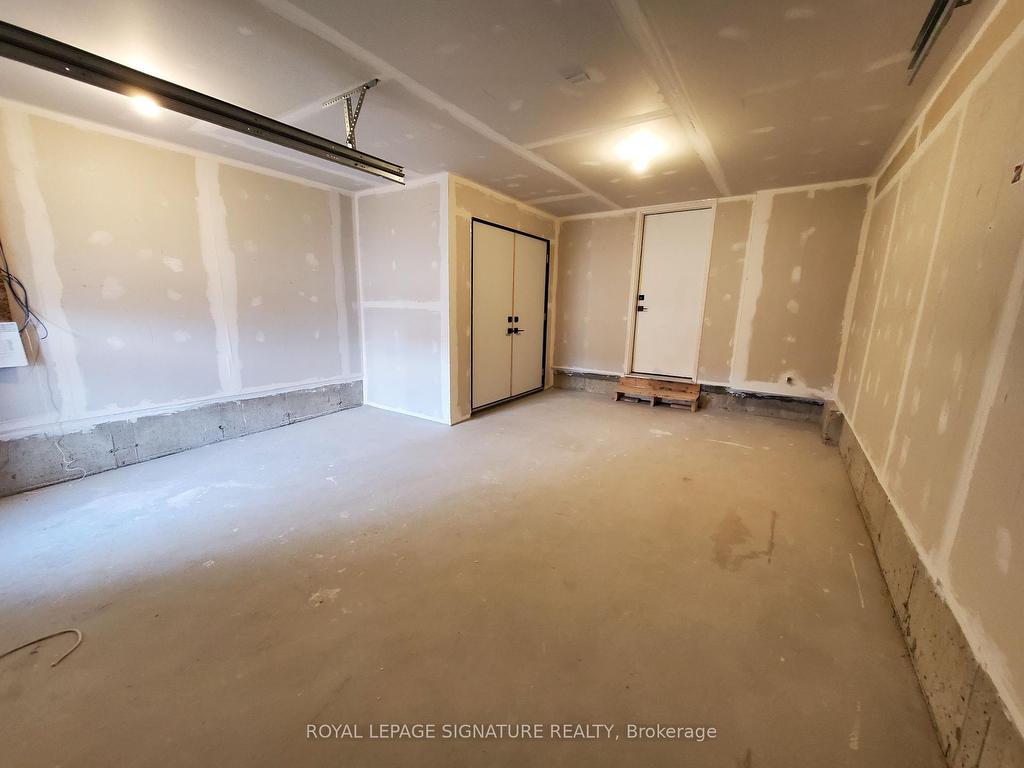 









13


Fairlane

Avenue,
Barrie,




ON
L9J 0N1

