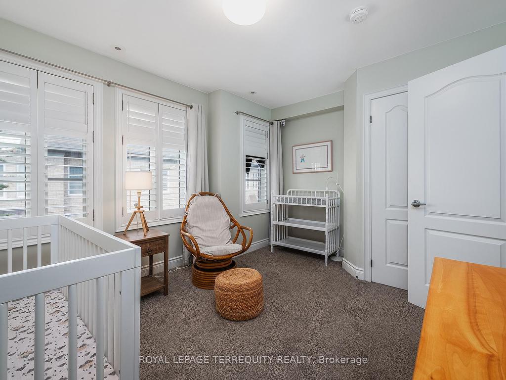 









245


Van Dusen

Boulevard, 8,
Toronto,




ON
M8Z 3J2

