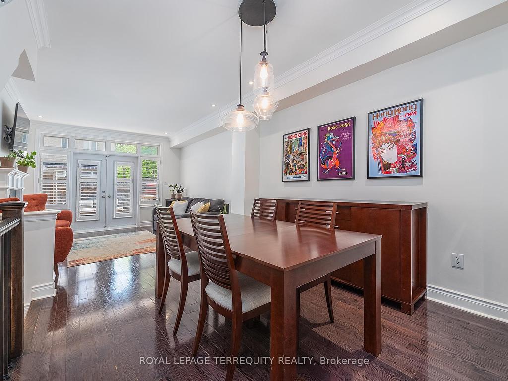 









245


Van Dusen

Boulevard, 8,
Toronto,




ON
M8Z 3J2

