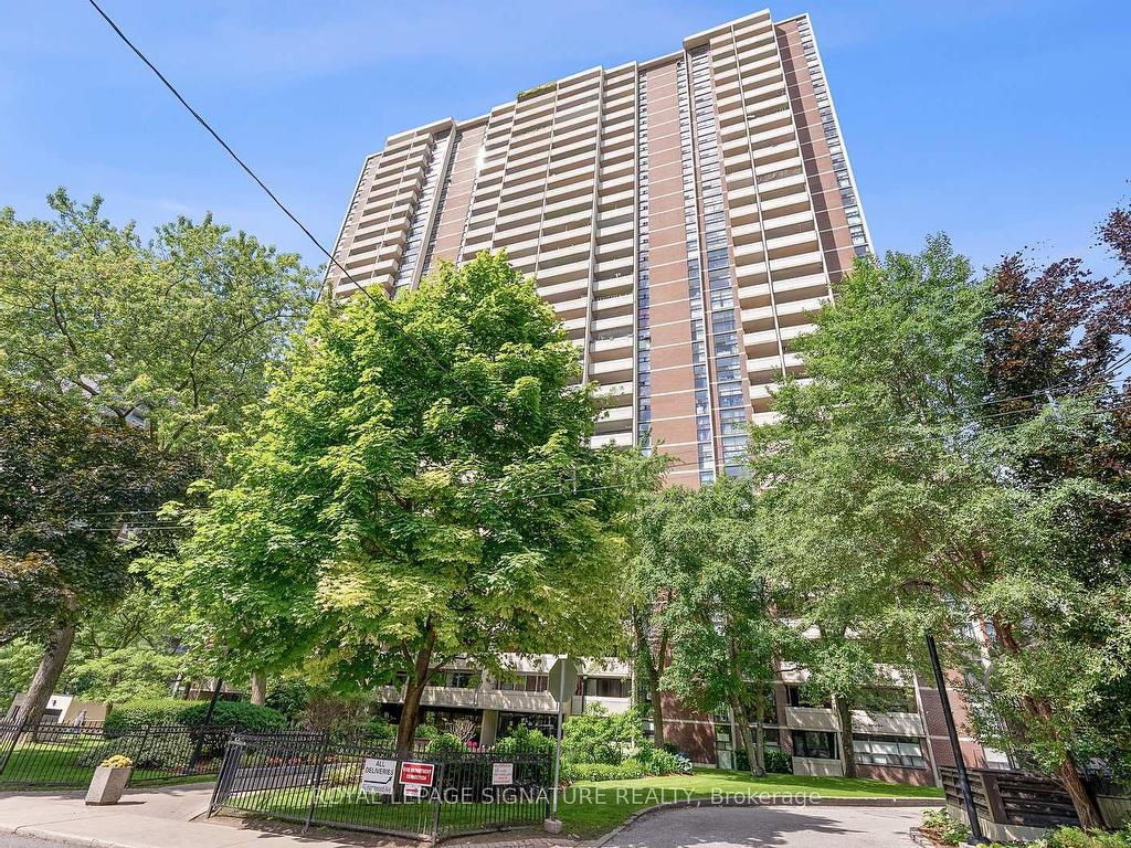 









40


Homewood

Avenue, 2217,
Toronto,




ON
M4Y 2K2

