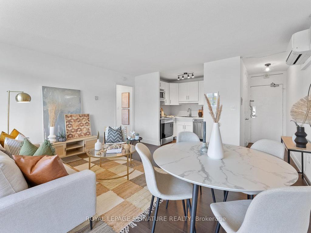 









40


Homewood

Avenue, 2217,
Toronto,




ON
M4Y 2K2

