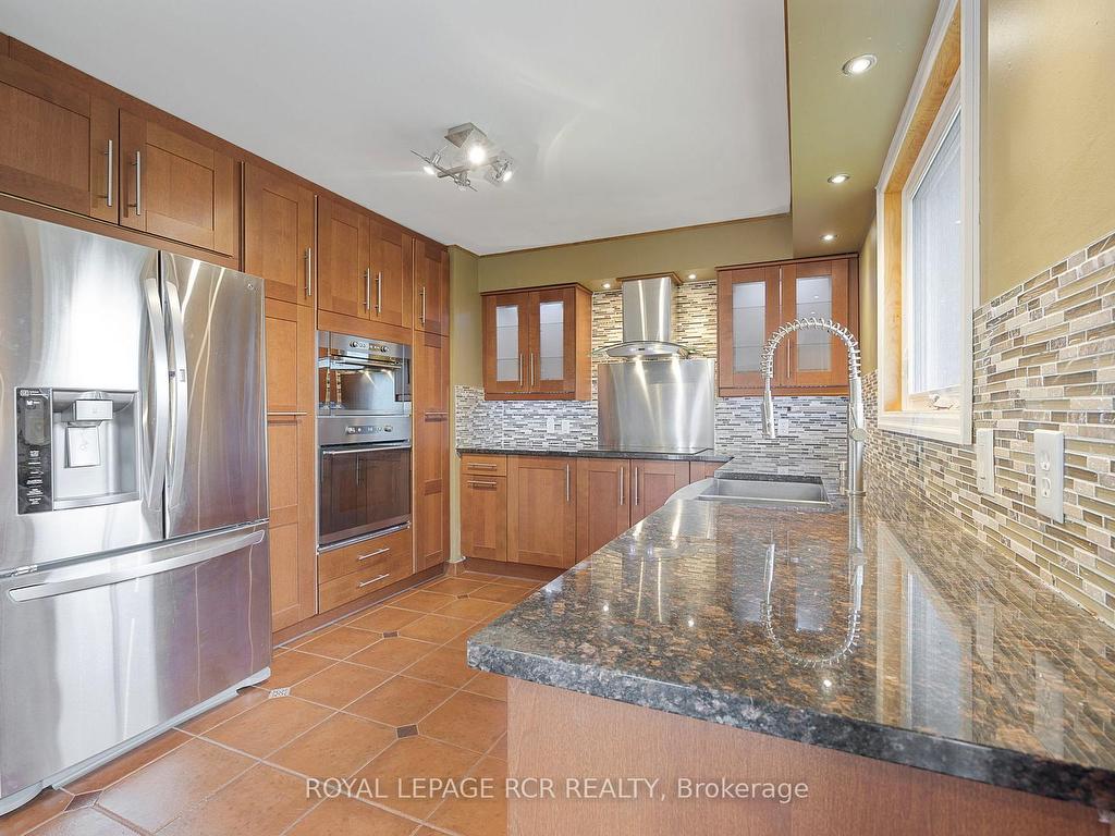 









487072


30th

Side Road,
Mono,




ON
L9V 1G8

