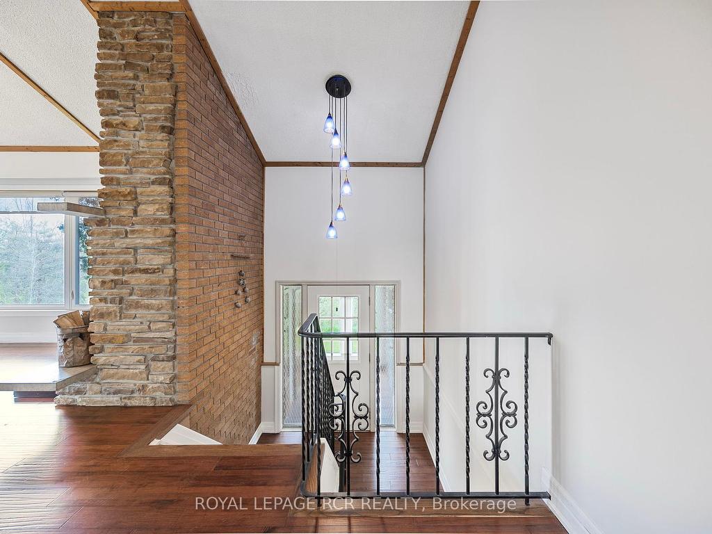 









487072


30th

Side Road,
Mono,




ON
L9V 1G8

