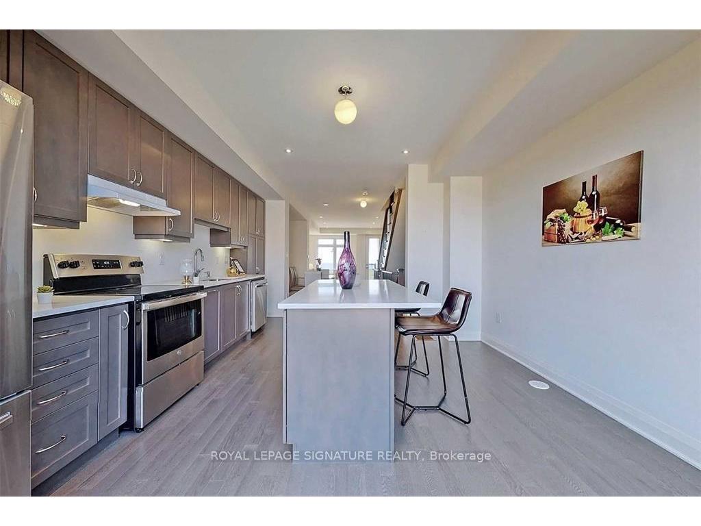 









783


Port Darlington

Road,
Clarington,




ON
L1C 3K3

