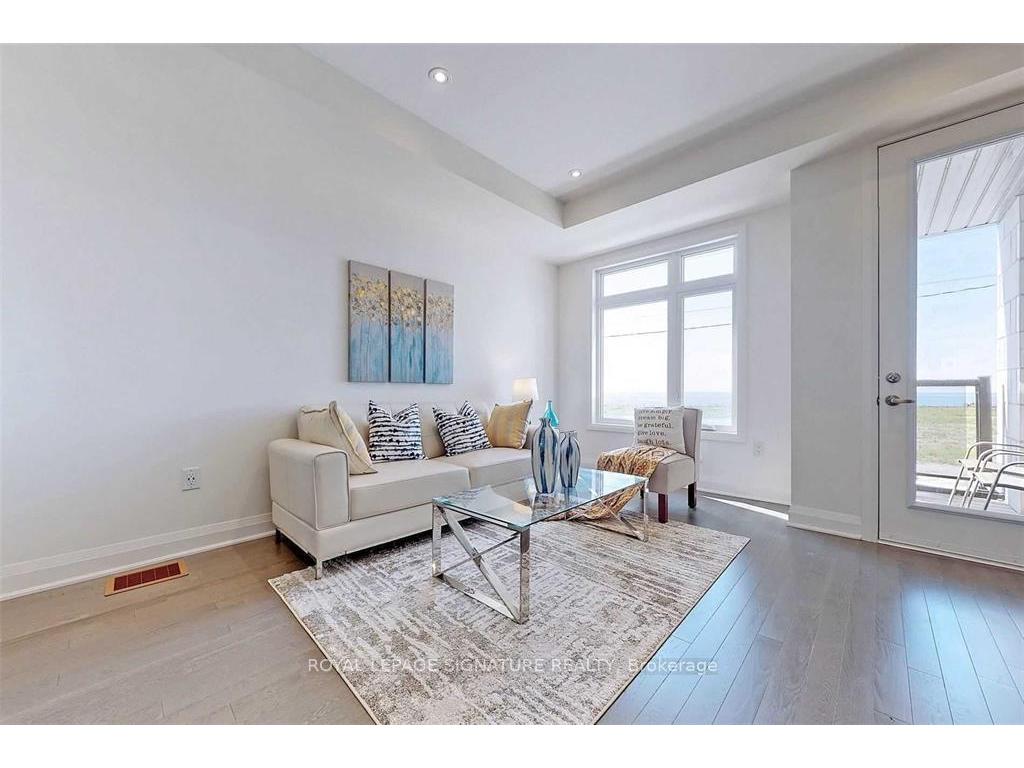 









783


Port Darlington

Road,
Clarington,




ON
L1C 3K3

