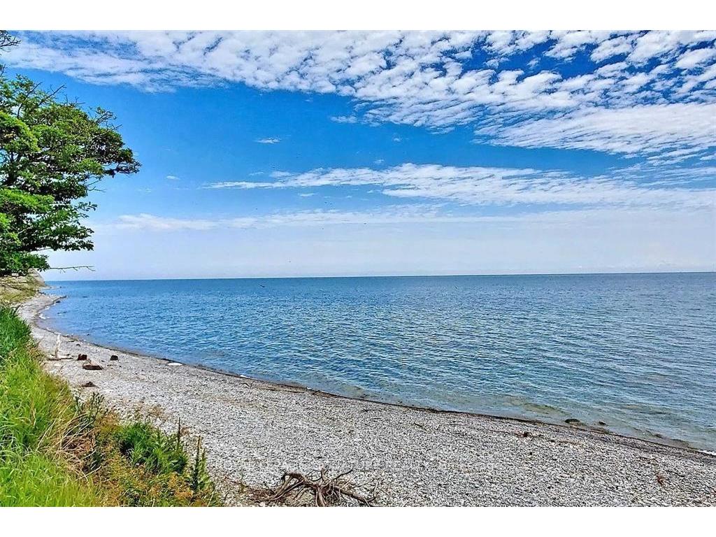 









783


Port Darlington

Road,
Clarington,




ON
L1C 3K3

