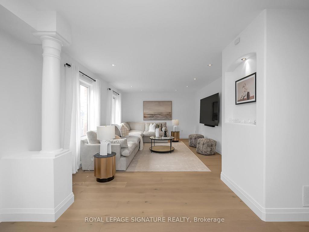 









11


Eric Burke

Court,
Hamilton,




ON
L9A 5J9

