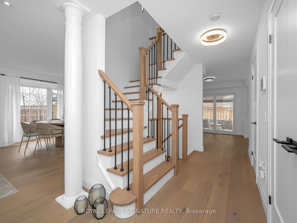 









11


Eric Burke

Court,
Hamilton,




ON
L9A 5J9

