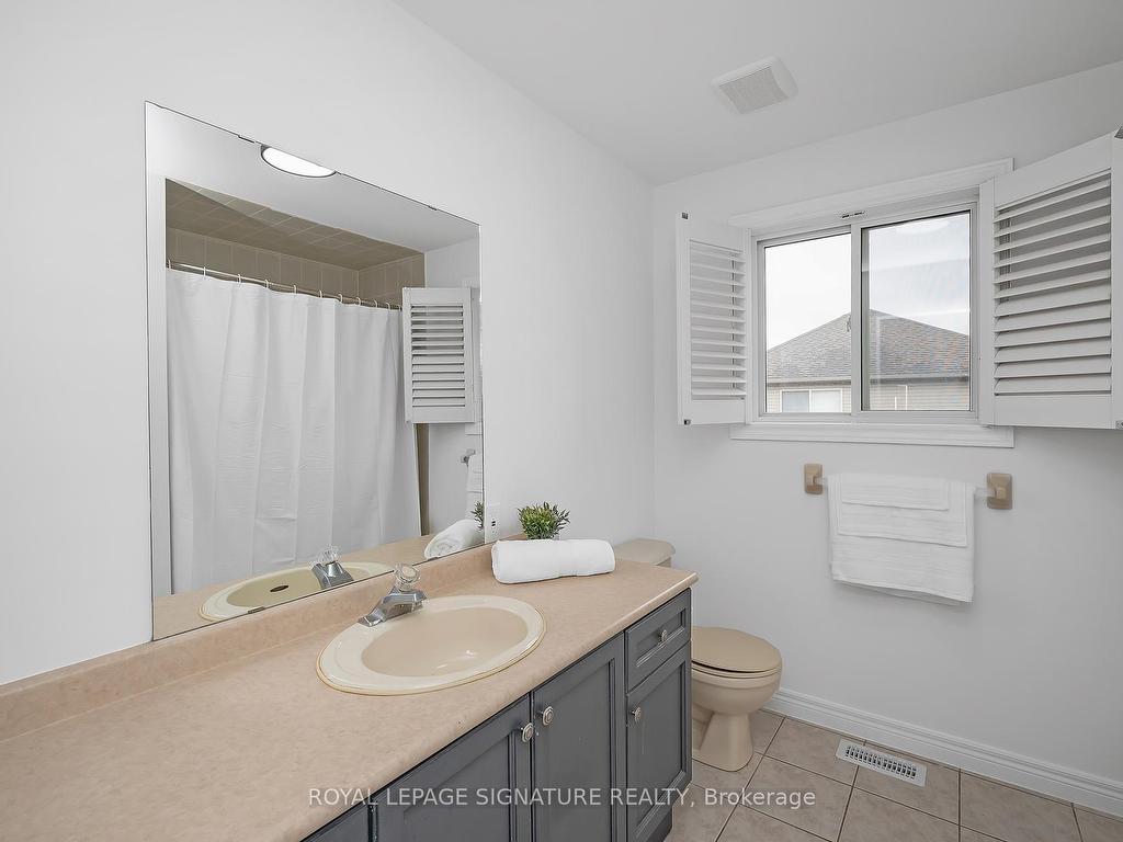 









11


Eric Burke

Court,
Hamilton,




ON
L9A 5J9

