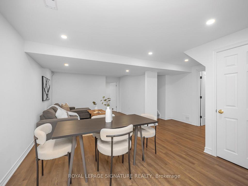 









11


Eric Burke

Court,
Hamilton,




ON
L9A 5J9

