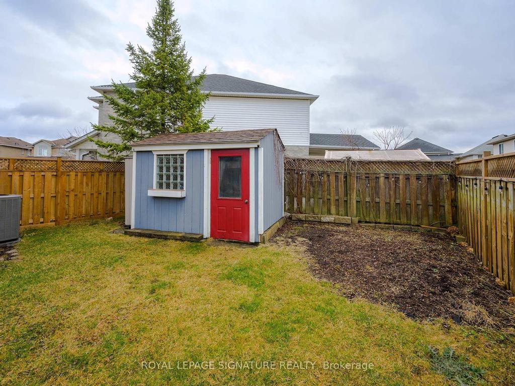 









11


Eric Burke

Court,
Hamilton,




ON
L9A 5J9

