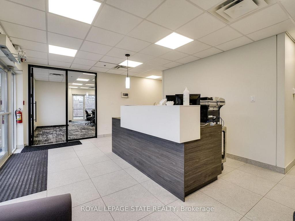 









3485


Harvester

Road, 1,
Burlington,




ON
L7N 3T3

