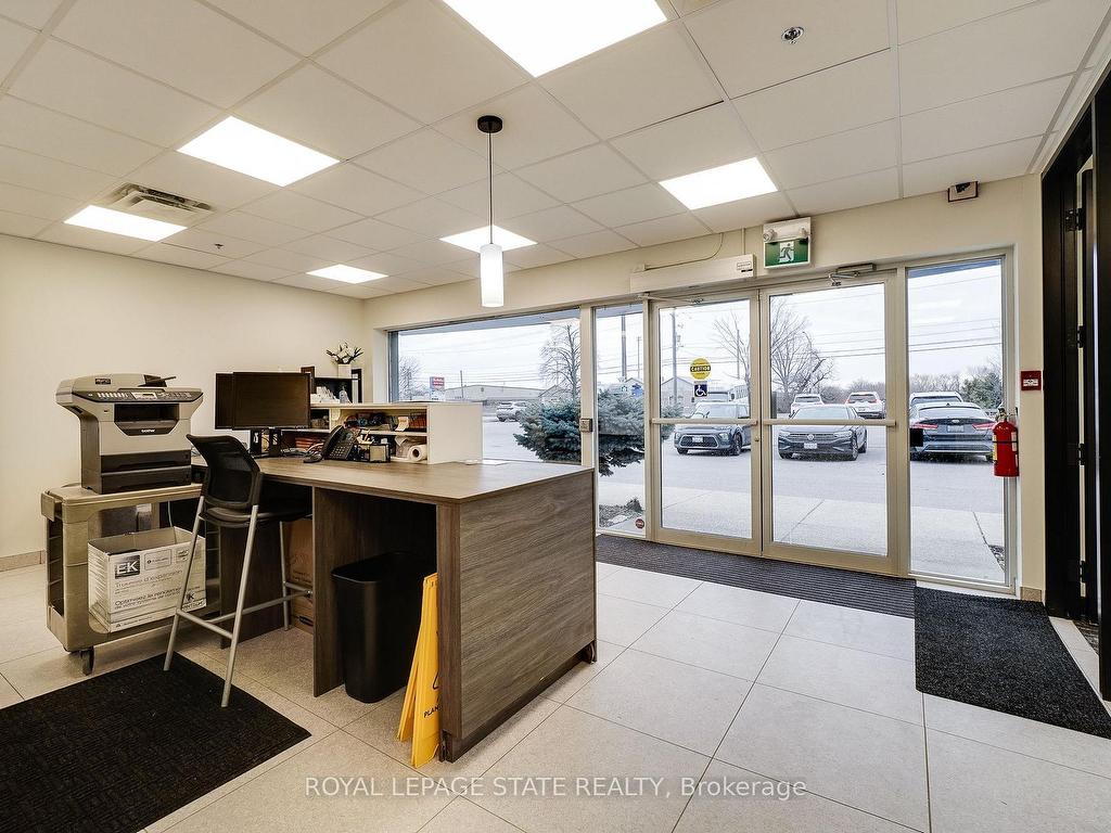









3485


Harvester

Road, 1,
Burlington,




ON
L7N 3T3

