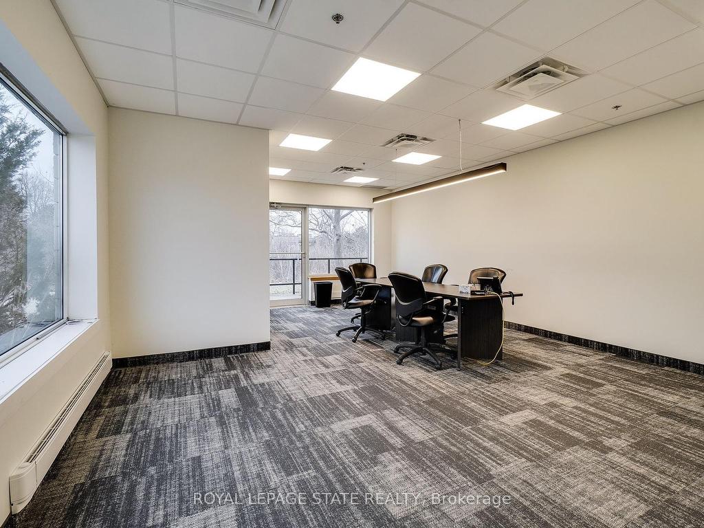 









3485


Harvester

Road, 1,
Burlington,




ON
L7N 3T3

