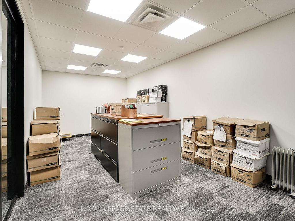 









3485


Harvester

Road, 1,
Burlington,




ON
L7N 3T3

