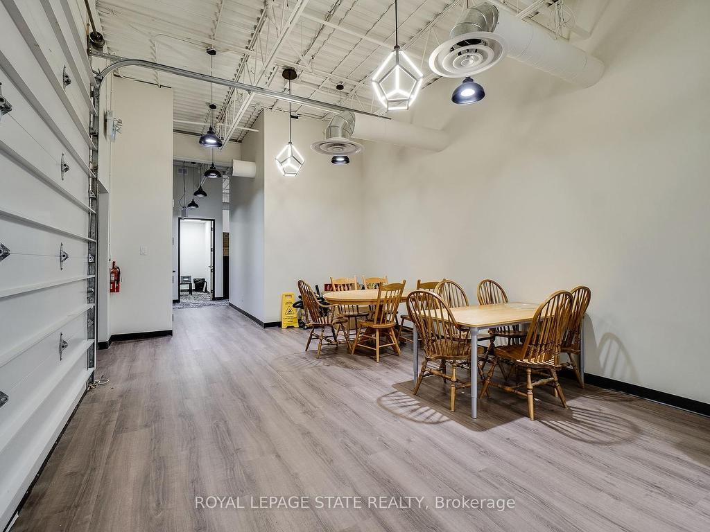 









3485


Harvester

Road, 1,
Burlington,




ON
L7N 3T3

