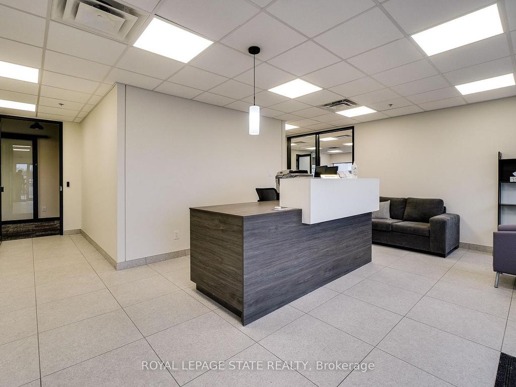 









3485


Harvester

Road, 1,
Burlington,




ON
L7N 3T3

