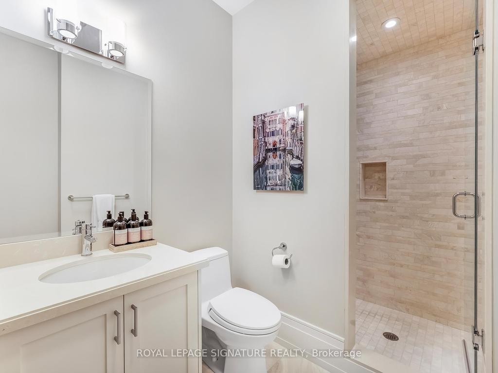 









15


Delavan

Avenue,
Toronto,




ON
M5P 1T2


