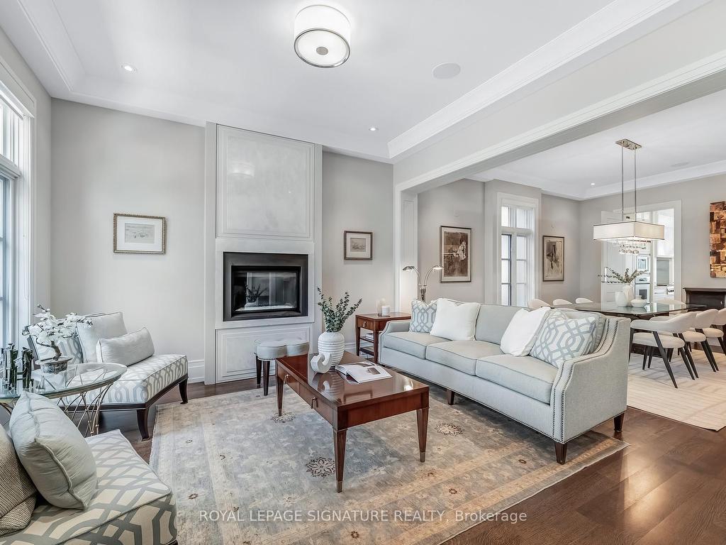 









15


Delavan

Avenue,
Toronto,




ON
M5P 1T2

