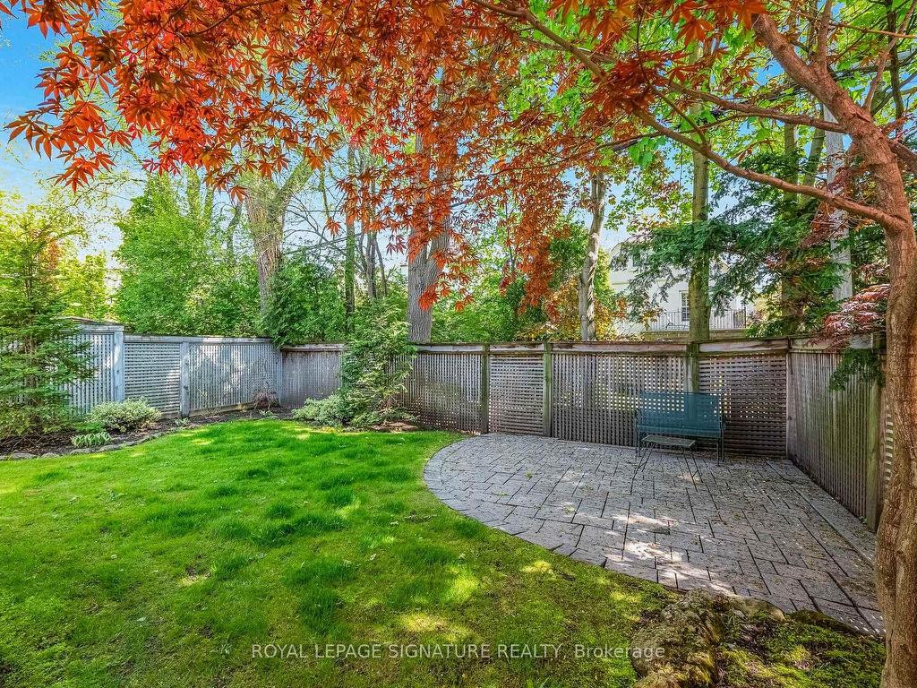









15


Delavan

Avenue,
Toronto,




ON
M5P 1T2

