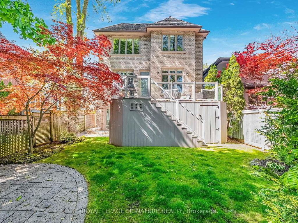 









15


Delavan

Avenue,
Toronto,




ON
M5P 1T2

