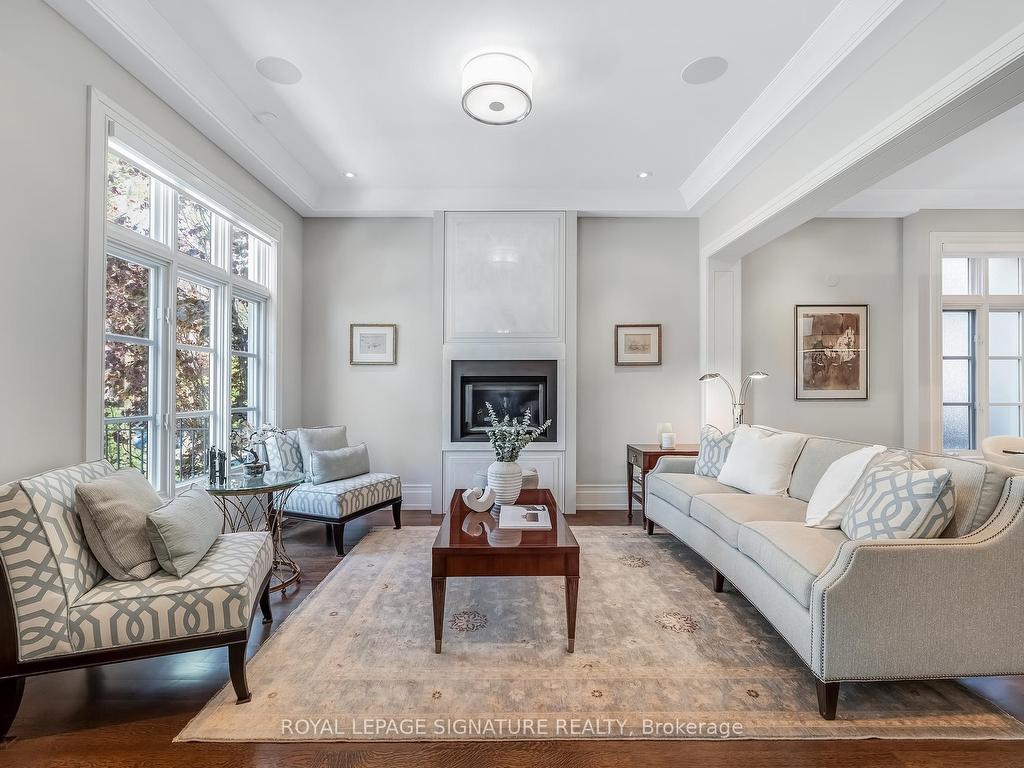 









15


Delavan

Avenue,
Toronto,




ON
M5P 1T2

