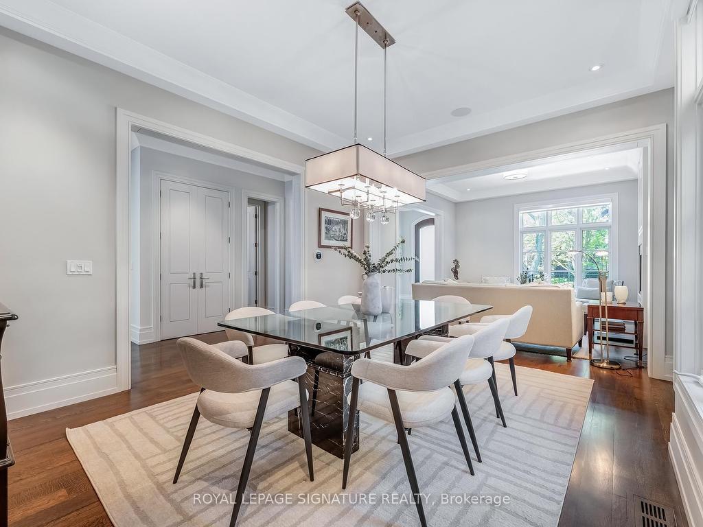 









15


Delavan

Avenue,
Toronto,




ON
M5P 1T2

