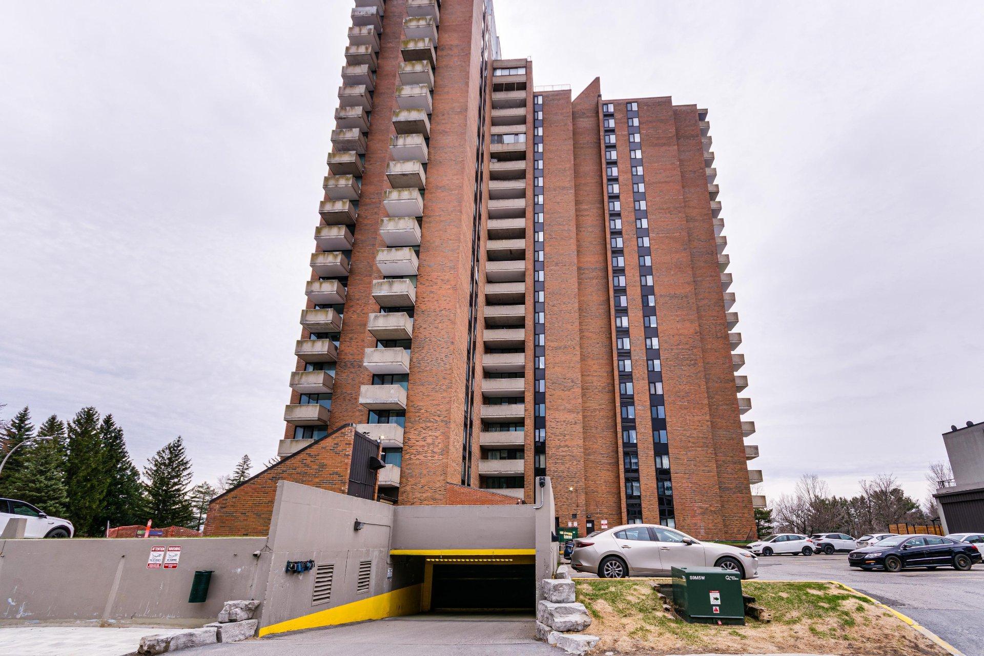 









285


Rue Laurier

, 2004,
Gatineau (Hull),




QC
J8X3W9

