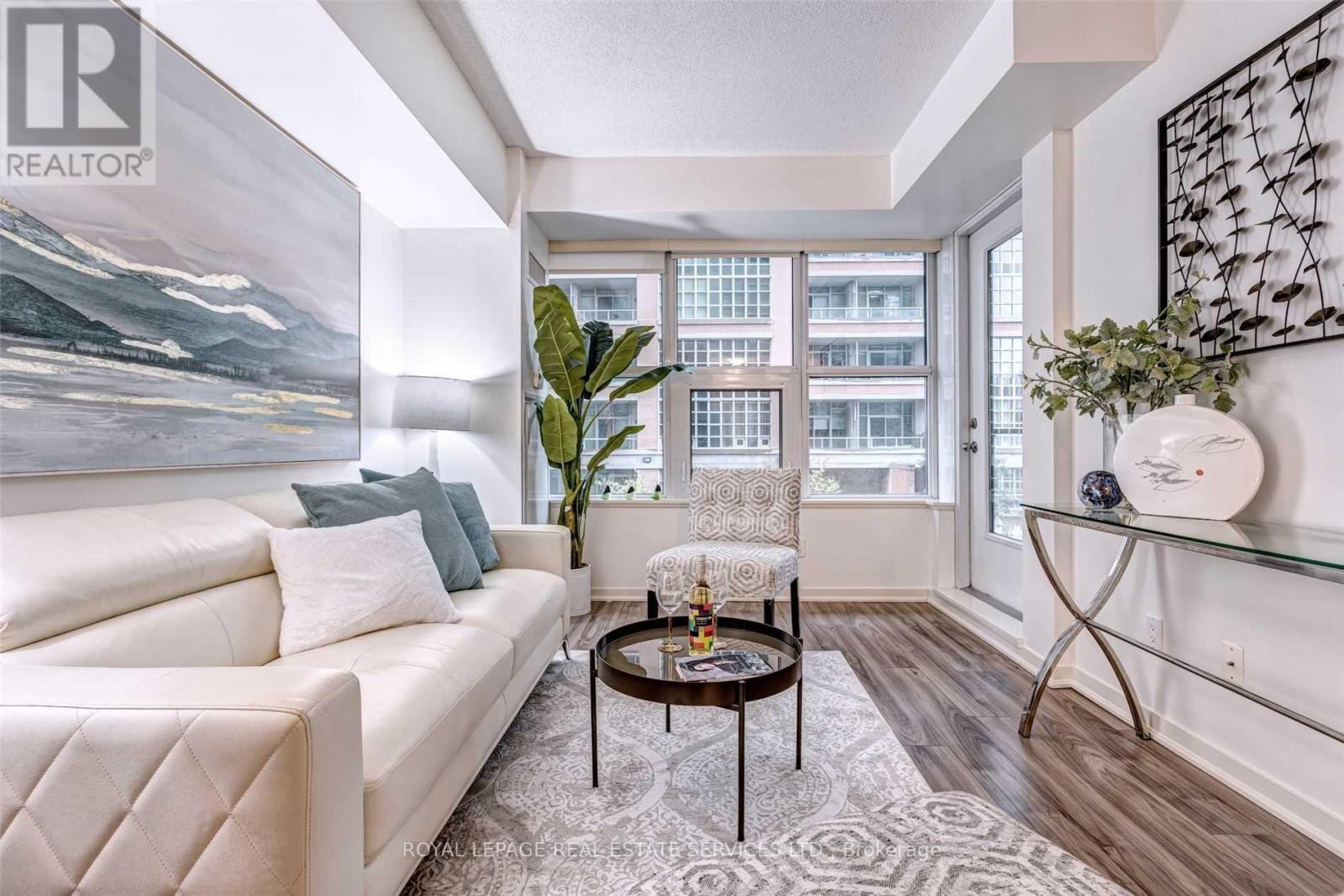 












209 - 59 EAST LIBERTY STREET

,
Toronto,




Ontario
M6K3R1

