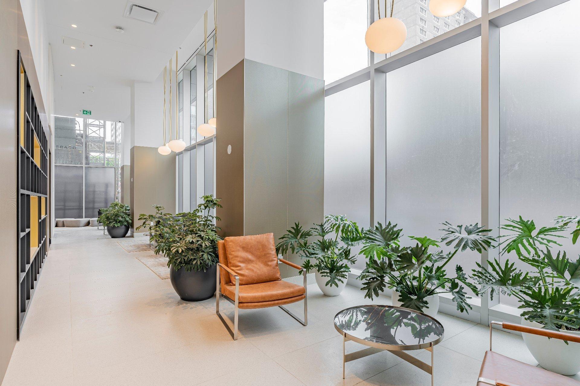 









2300


Rue Tupper

, 207,
Montréal (Ville-Marie),




QC
H3H0B9

