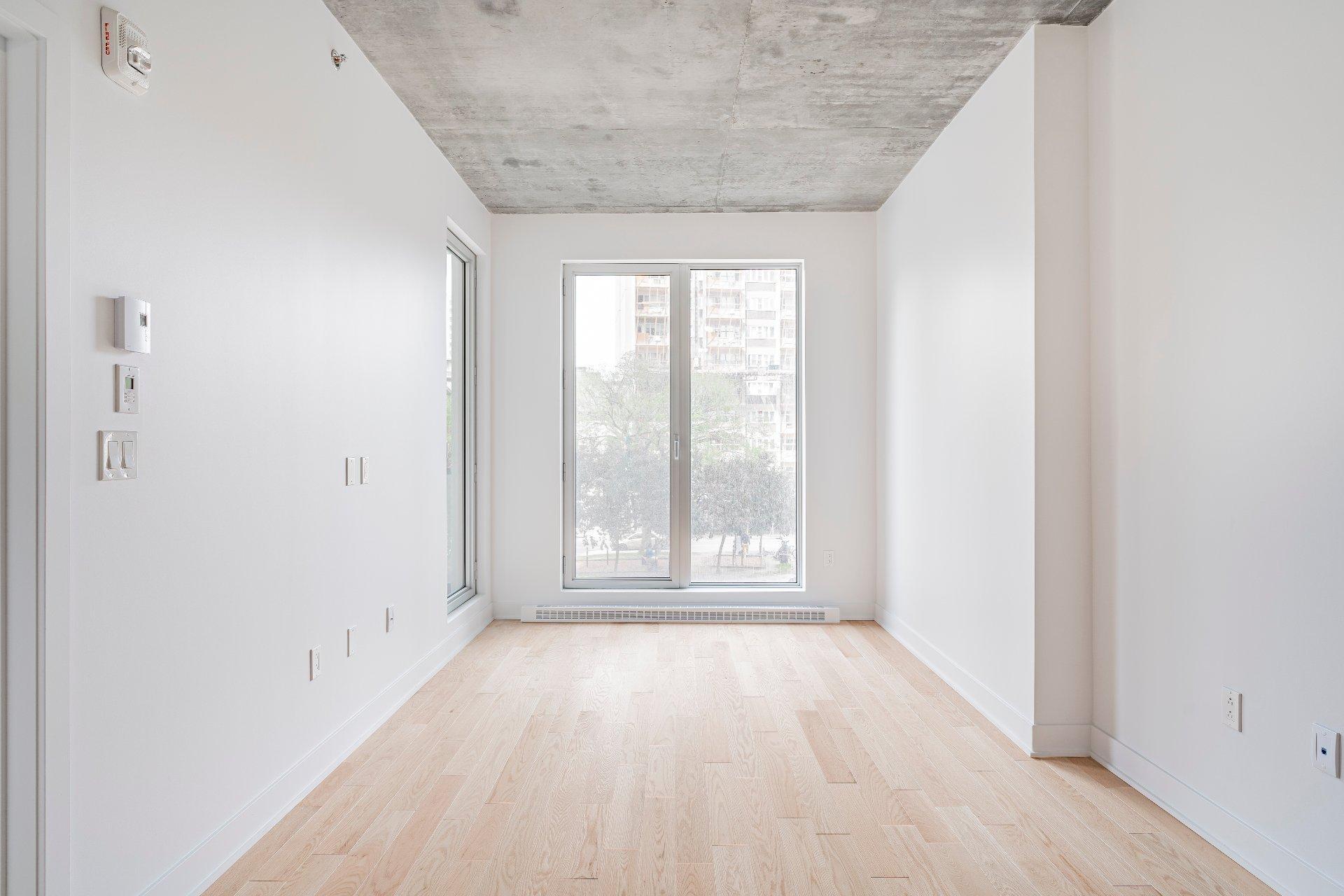 









2300


Rue Tupper

, 207,
Montréal (Ville-Marie),




QC
H3H0B9

