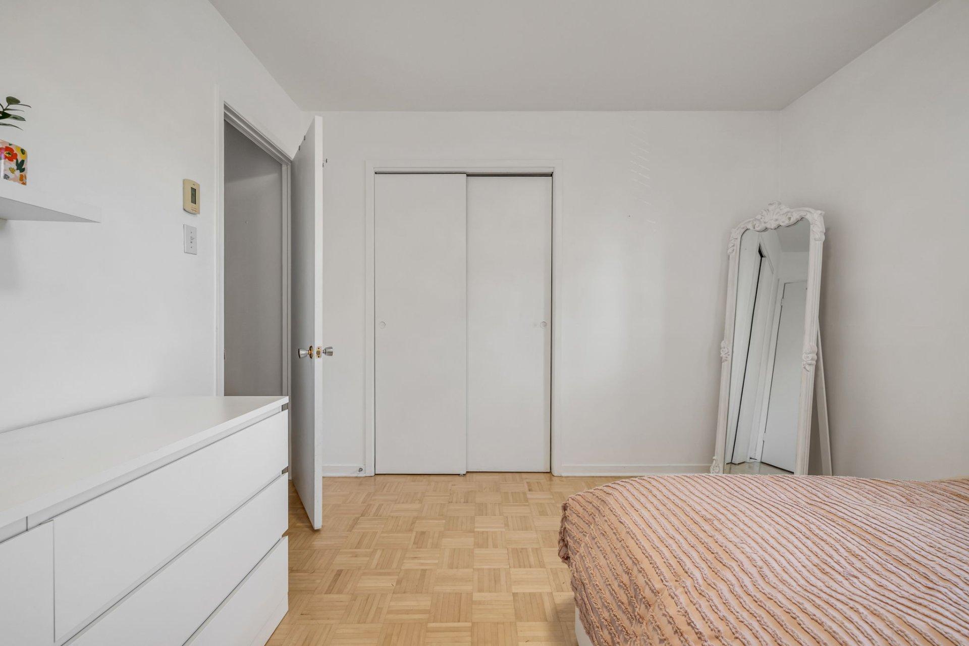 









934A


Rue de Boulogne

,
Lévis (Les Chutes-de-la-Chaudière-Est),




QC
G6Z1H8

