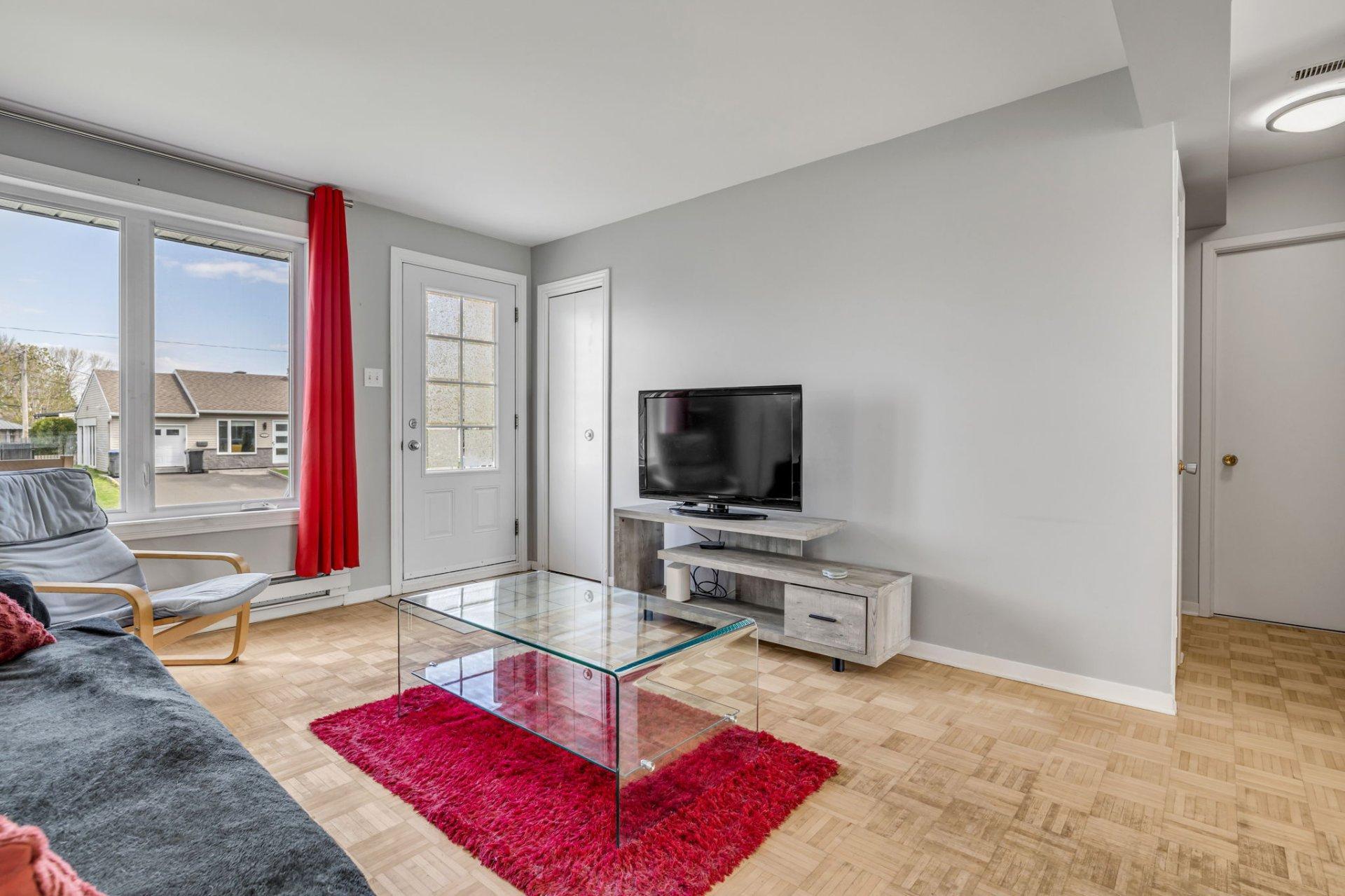 









934A


Rue de Boulogne

,
Lévis (Les Chutes-de-la-Chaudière-Est),




QC
G6Z1H8

