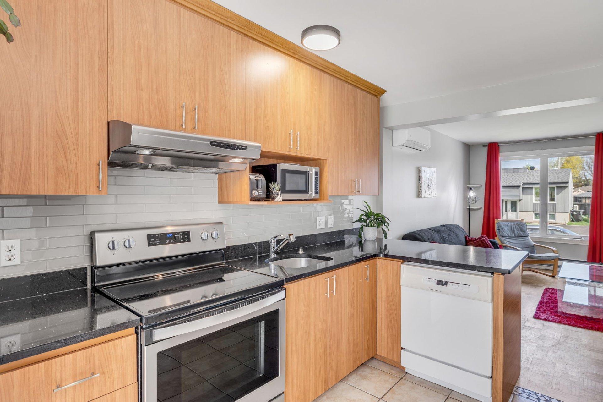 









934A


Rue de Boulogne

,
Lévis (Les Chutes-de-la-Chaudière-Est),




QC
G6Z1H8

