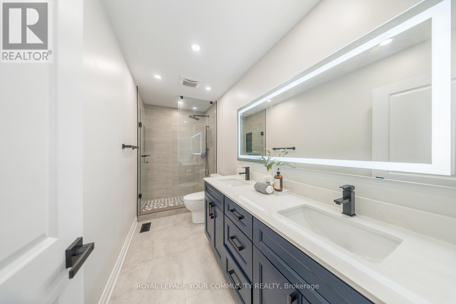 












15 PIKA TRAIL

,
Brampton,




Ontario
L6R2Y1

