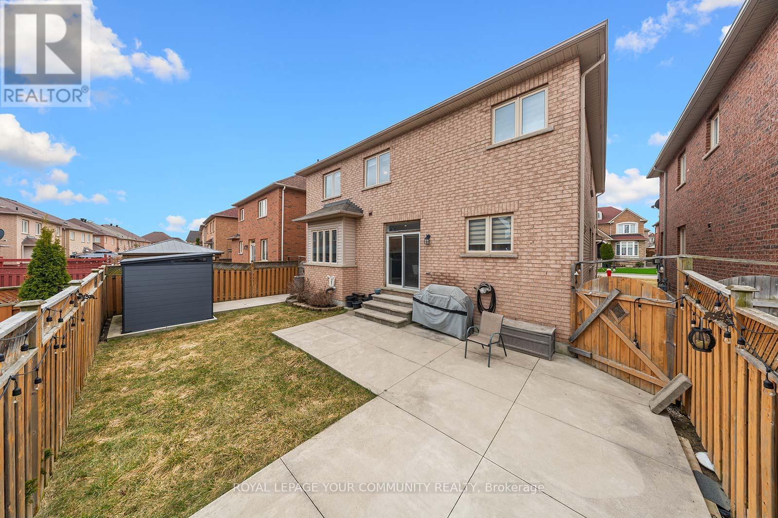 












15 PIKA TRAIL

,
Brampton,




Ontario
L6R2Y1

