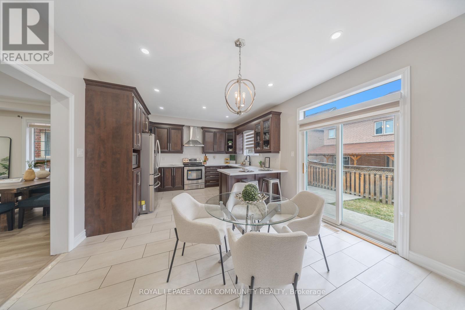 












15 PIKA TRAIL

,
Brampton,




Ontario
L6R2Y1

