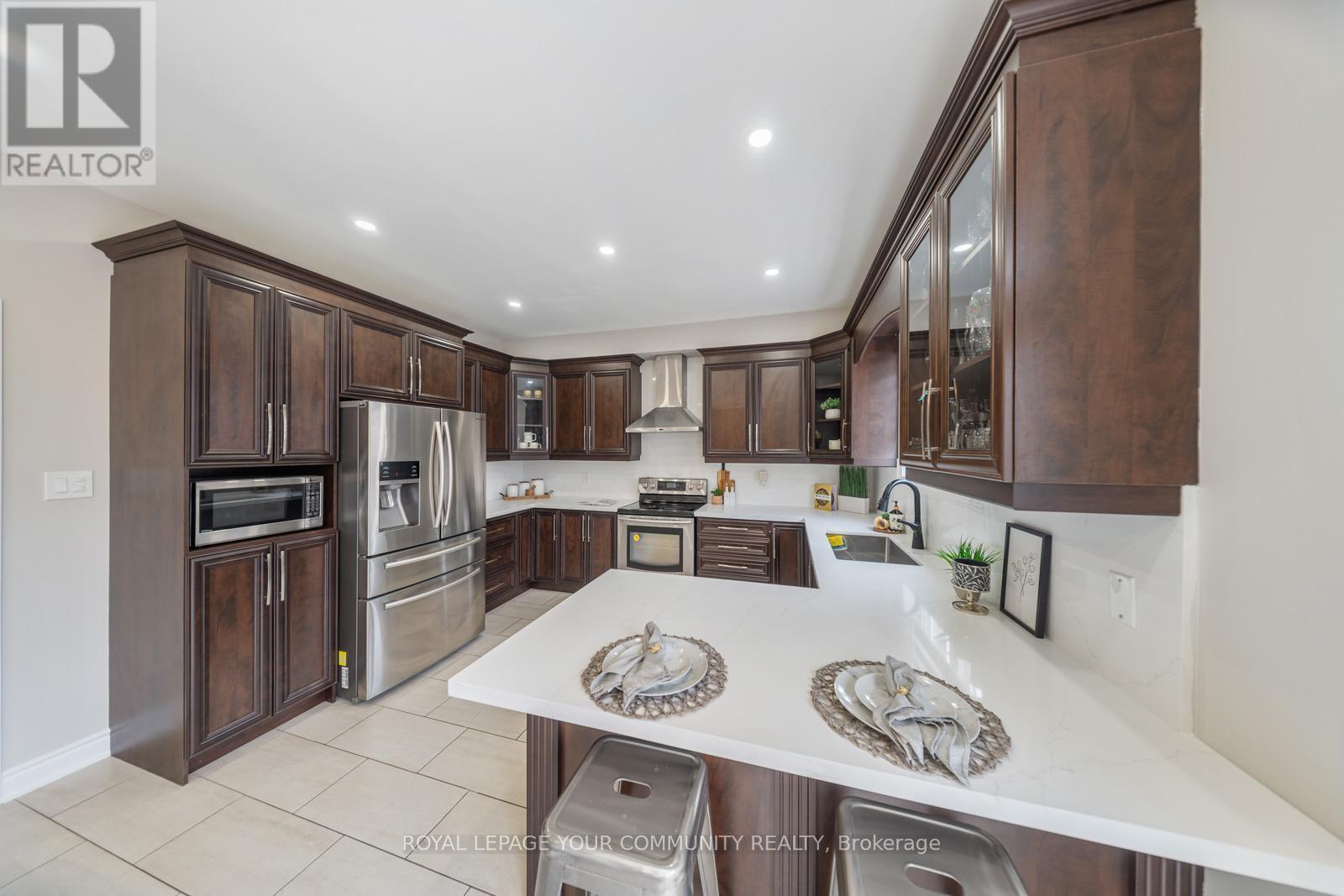 












15 PIKA TRAIL

,
Brampton,




Ontario
L6R2Y1

