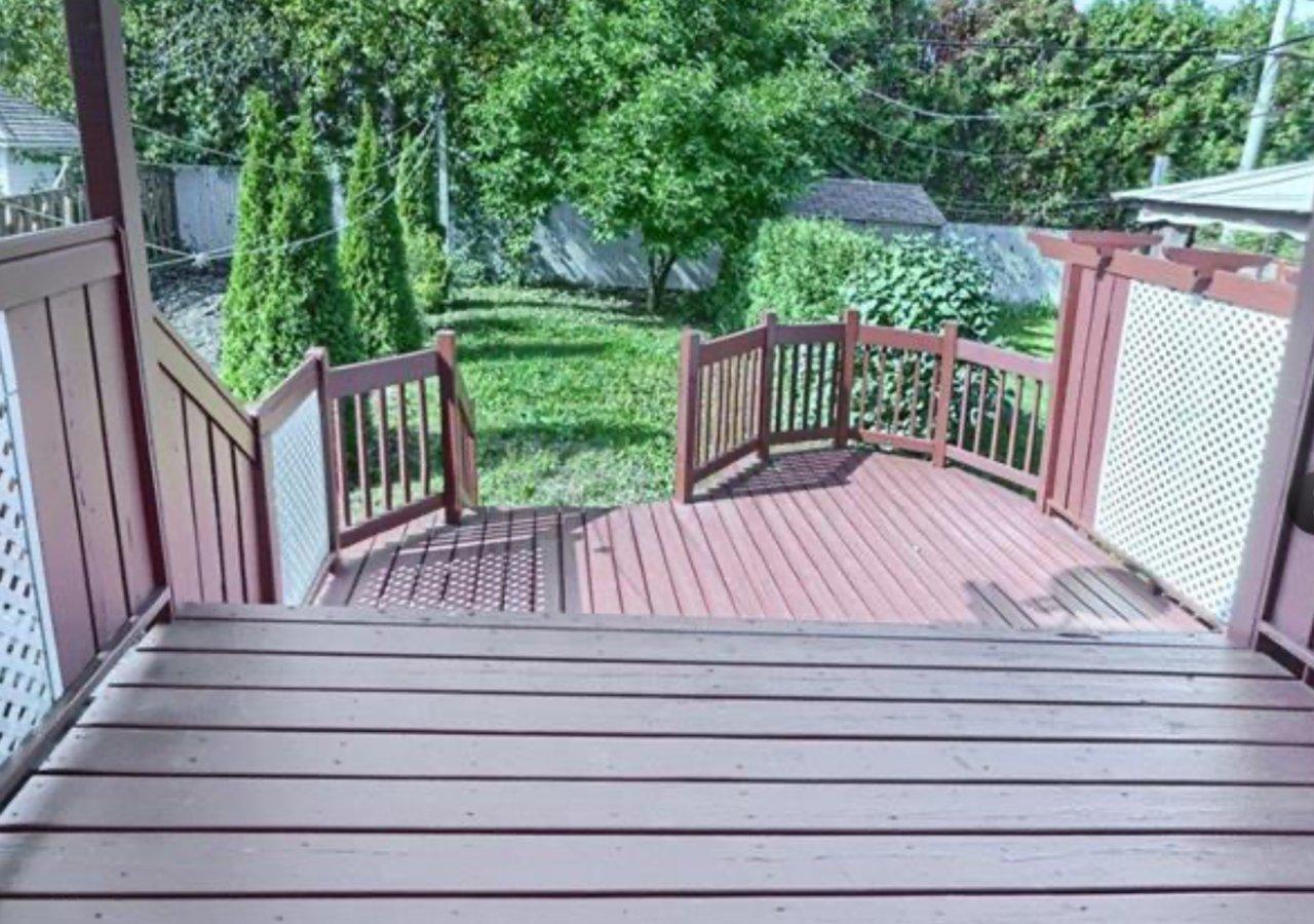 









8274


Rue Ouimet

,
Brossard,




QC
J4Y3B3

